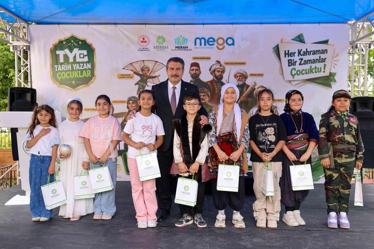77 büyük isim, Konya Meram’da minik öğrencilerin kalemiyle hayat buldu 4